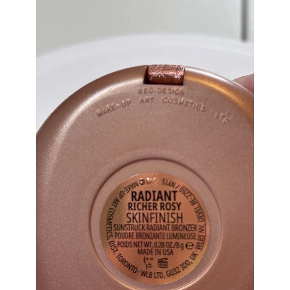 MAC Skinfinish Sunstruck Radiant Bronzer - .28oz / 8g -Radiant Richer Rosy NEW